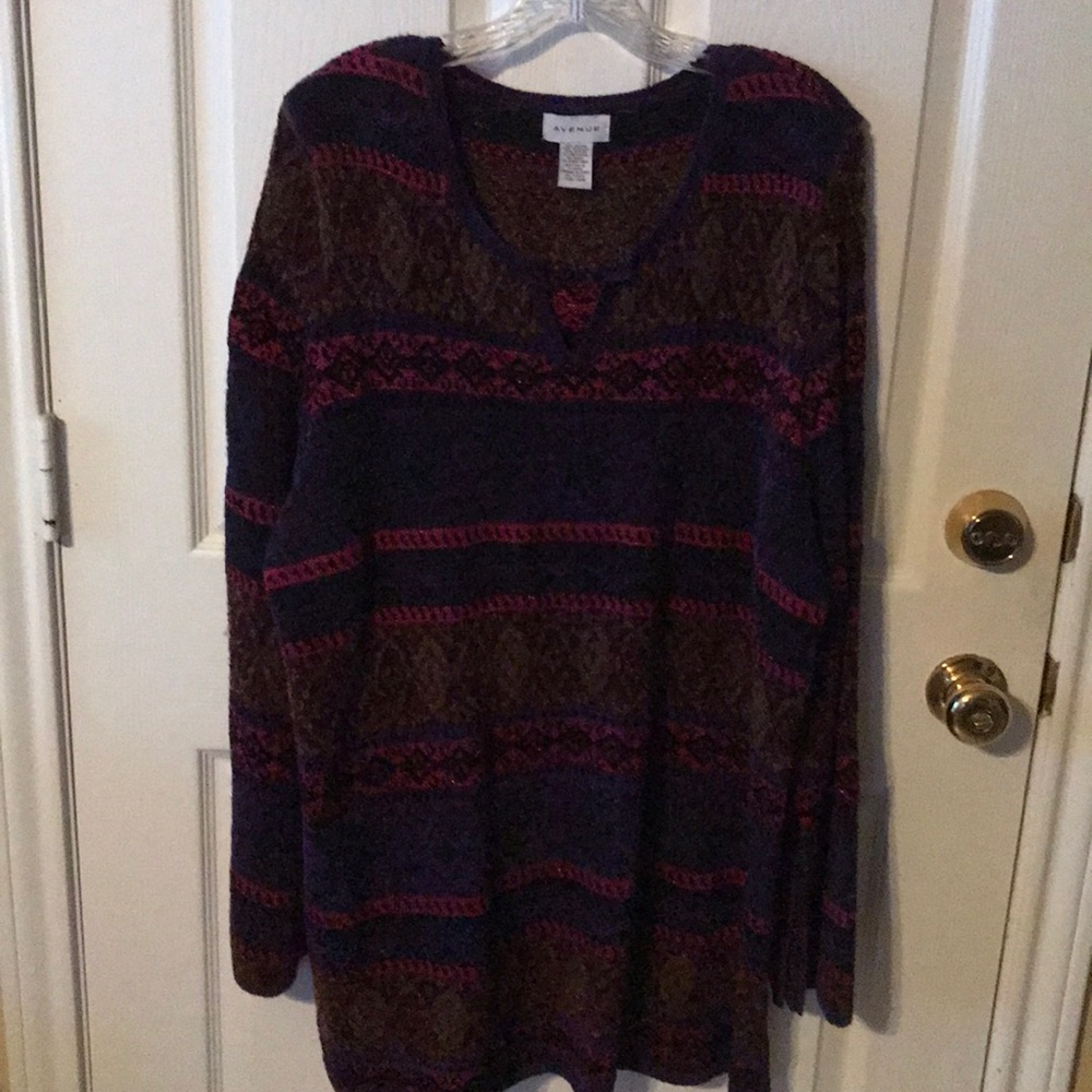 Maroon/ brown long sweater.